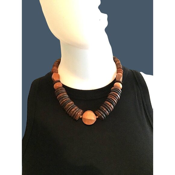 BEAUTIFUL WOMENS BROWN NECKLACE - Picture 1 of 3